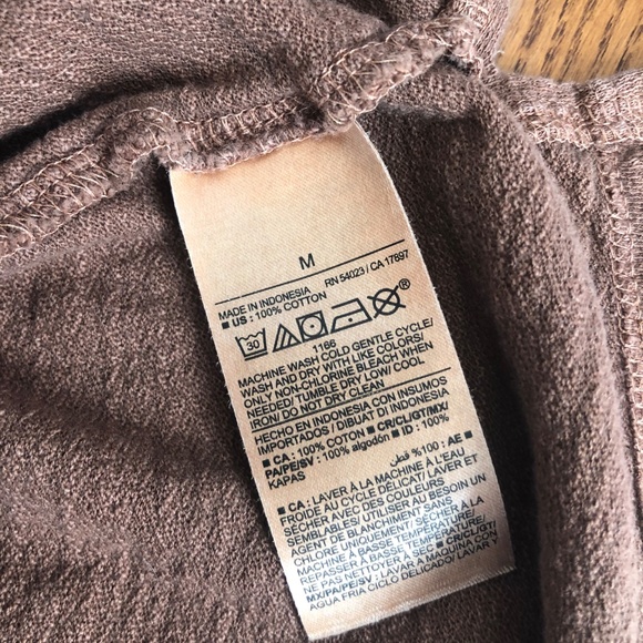 Sale: 5 for $10 - Old Navy M crop baggy top - Picture 6 of 7